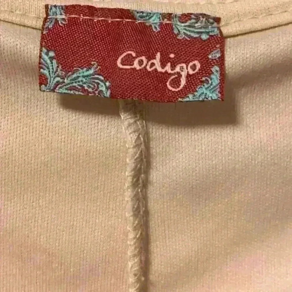 Codigo Women's Sz S‎ Asymmetrical High/Low Cream Women's Lace Dress with Lining - Picture 13 of 14